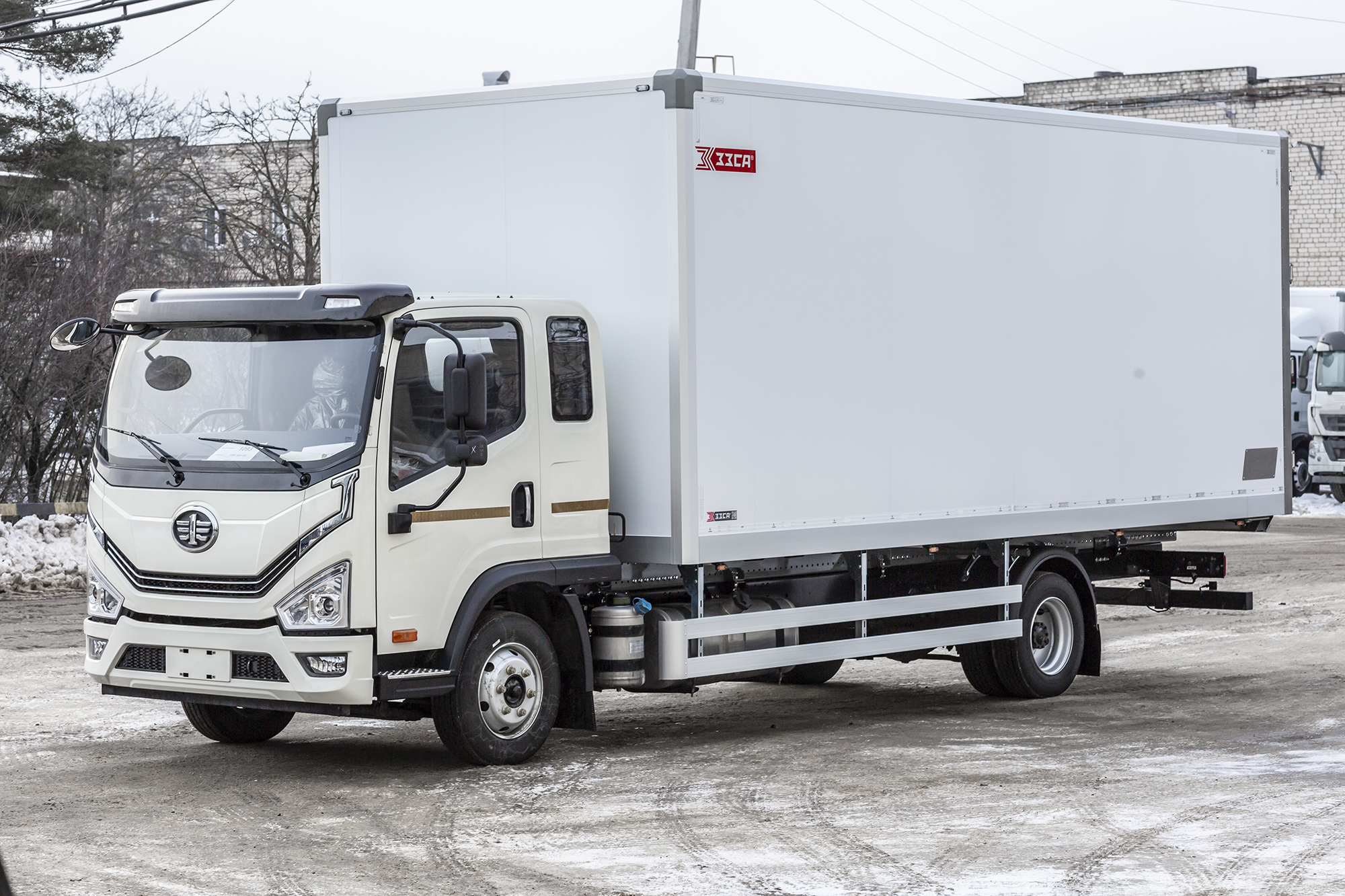 Изотермический фургон FAW Tiger 6G 9, размер 6,3x2,6x2,5 м